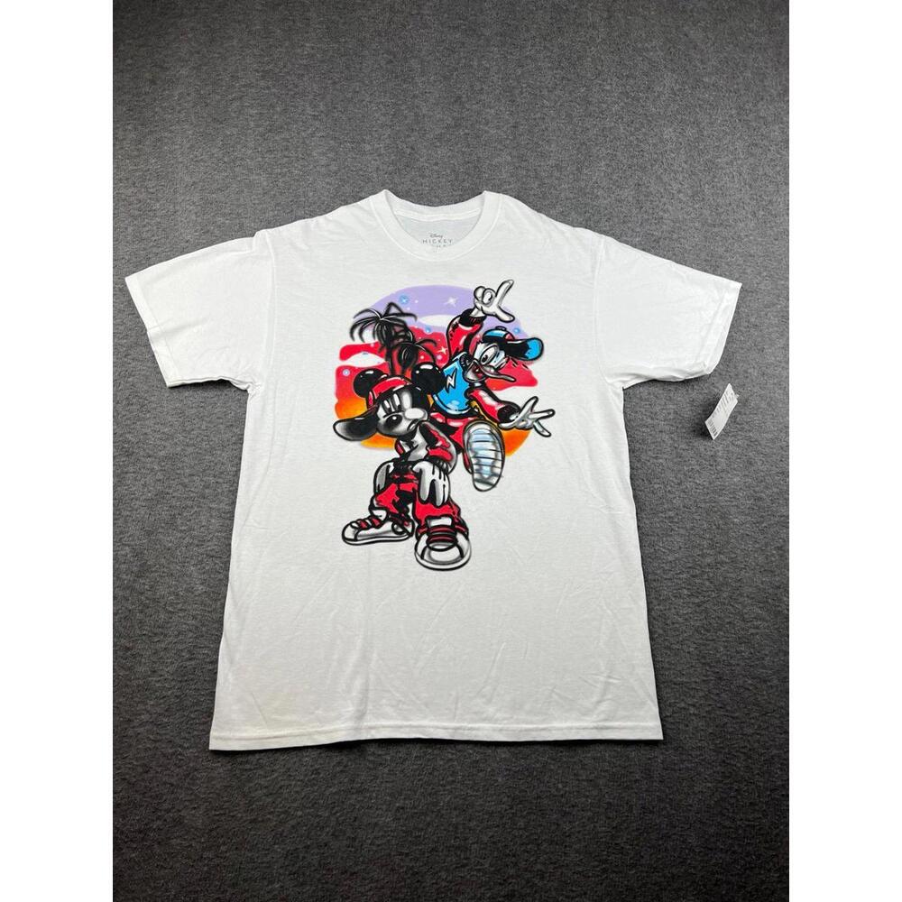 NEW Disney Mickey Mouse Graphic Tee Size Medium